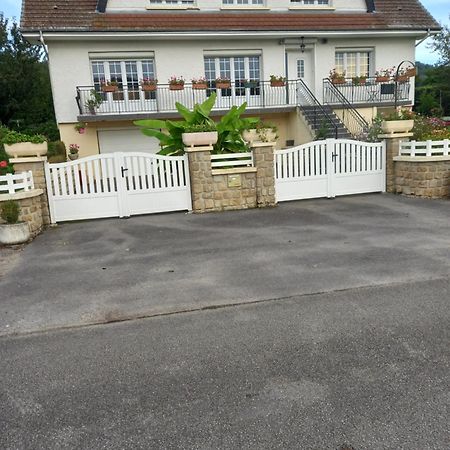 Au Jardin Fessard Acomodação com café da manhã Fagnon Exterior foto